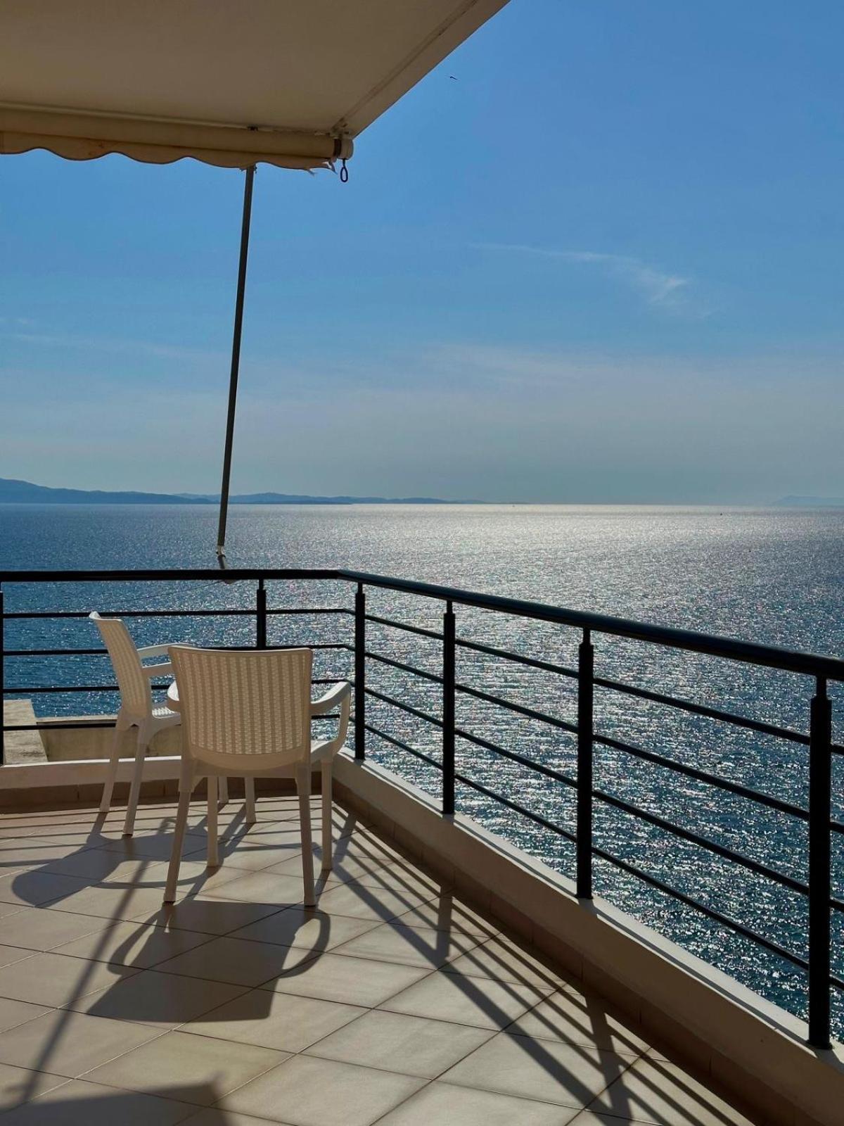 Esmeralda Apartaments Sarandë Exteriér fotografie